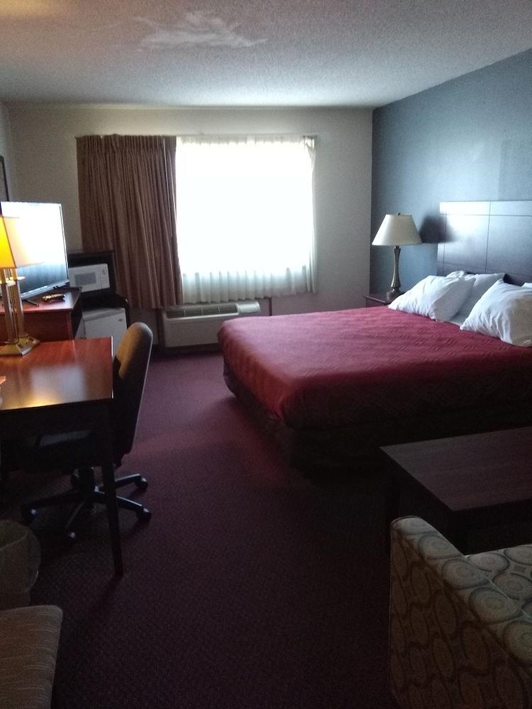 Travelodge by Wyndham Merrill Eksteriør billede